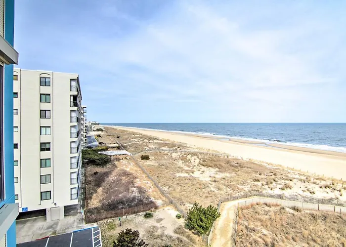 Balcony + Perks: Beachfront Ocean Gem
